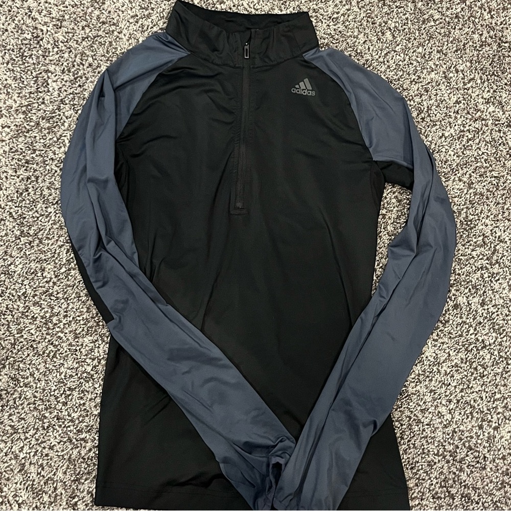 - Adidas pullover active wear size medium